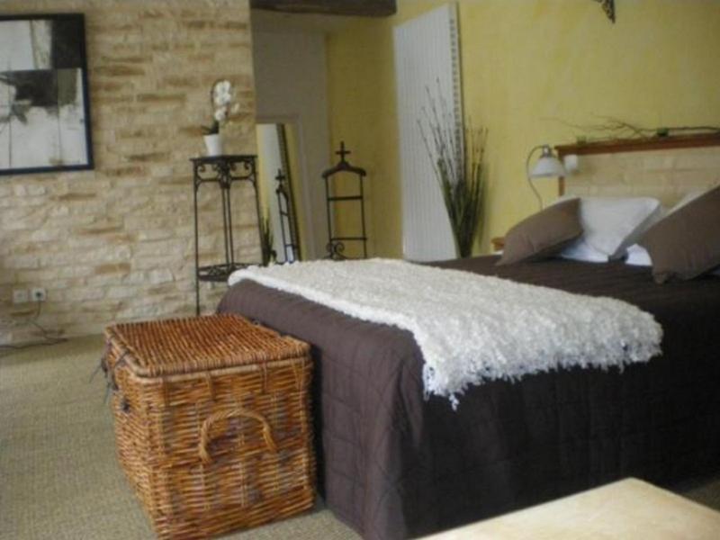 Logis Hotel La Grange Du Relais Colombey-les-deux-Églises Exteriör bild